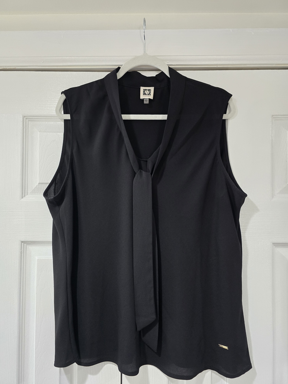 Anne Klein Black Sleeveless Tie-Neck Camisole